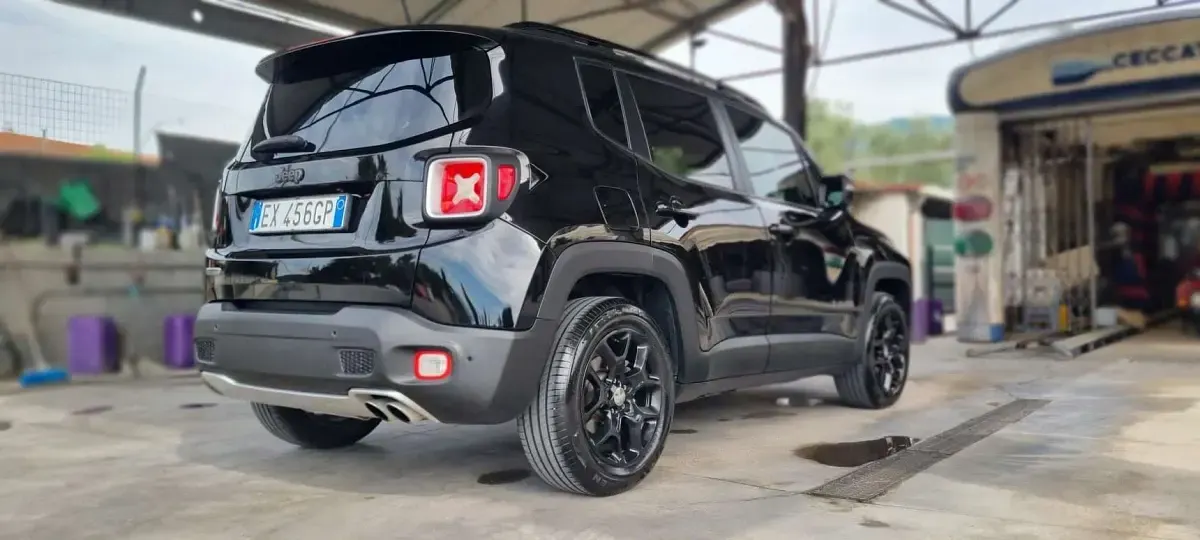 Usata Jeep Renegade Limited 120 CV (88 kW) 2015 Nero SUV