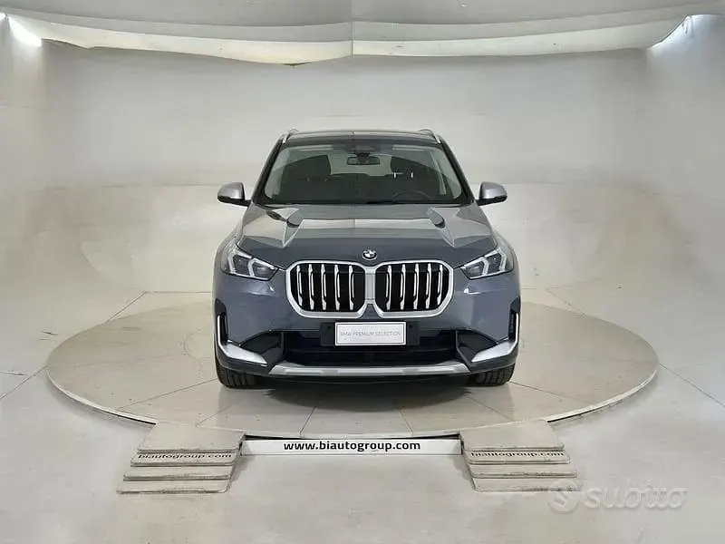 Usata BMW X1 136 CV (100 kW) 2023 Grigio SUV