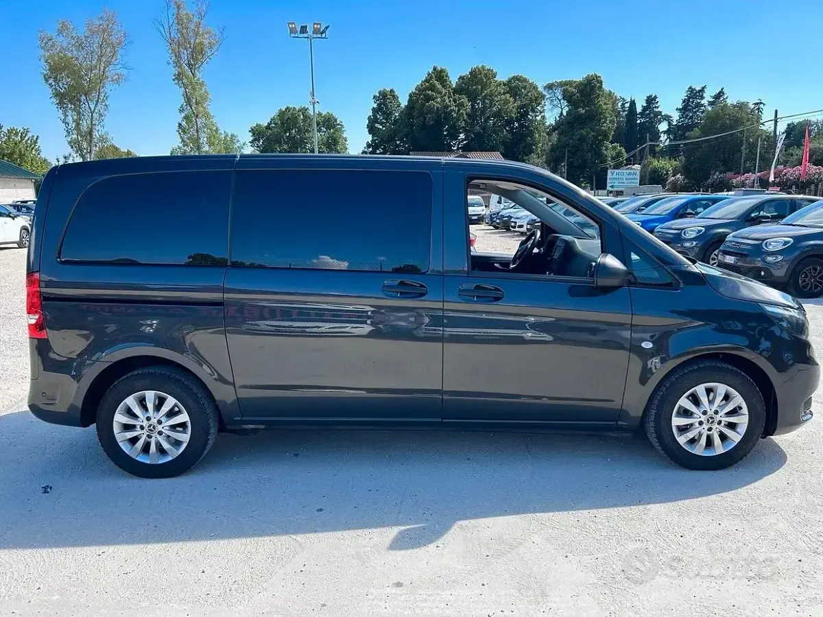 Usata Mercedes Vito 163 CV (119 kW) 2020 Grigio Furgone
