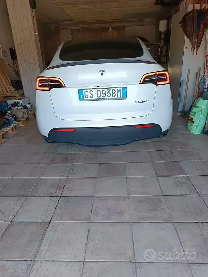 Occasion Tesla Model Y Performance 185 kW (252 ch) 2023 SUV