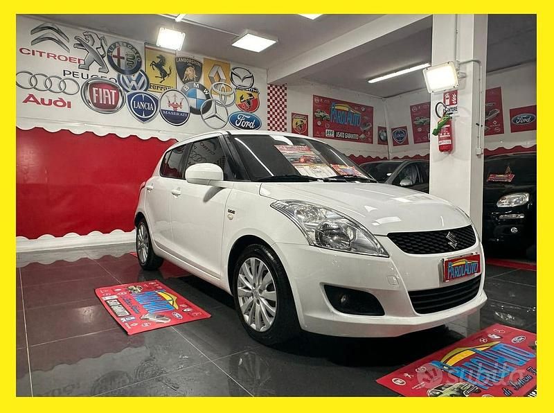 Bianco Usata 2011 Suzuki Swift GL Due volumi | 6499 € (Buon prezzo) - Immagine 1/4