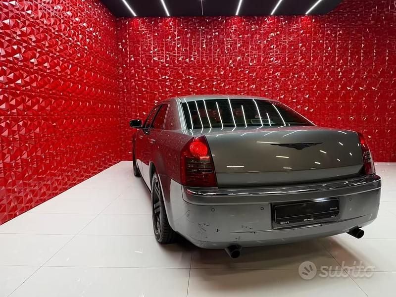 Usata Chrysler 300C 218 CV (160 kW) 2006 Grigio Berlina