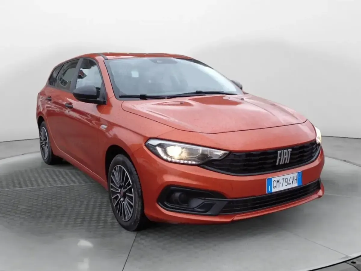 Usata Fiat Tipo 100 CV (73 kW) 2023 Grigio Station wagon
