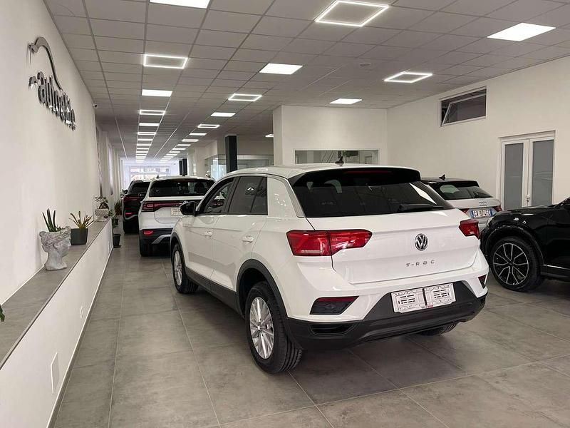 Usata VW T-Roc 116 CV (85 kW) 2018 Bianco SUV