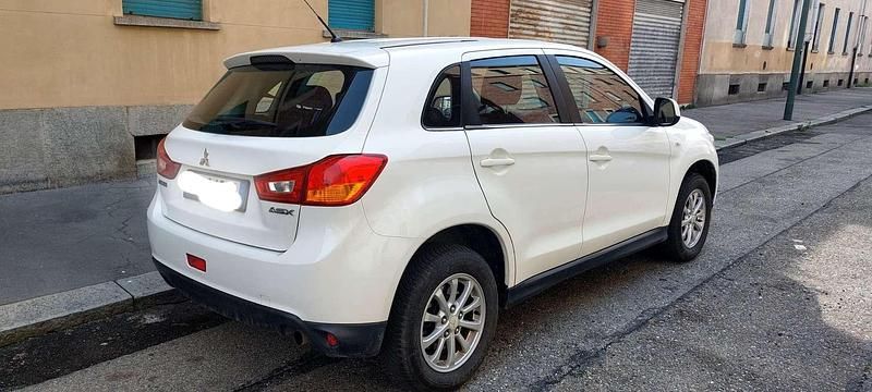 Usata Mitsubishi ASX Invite 116 CV (85 kW) 2014 Bianco SUV