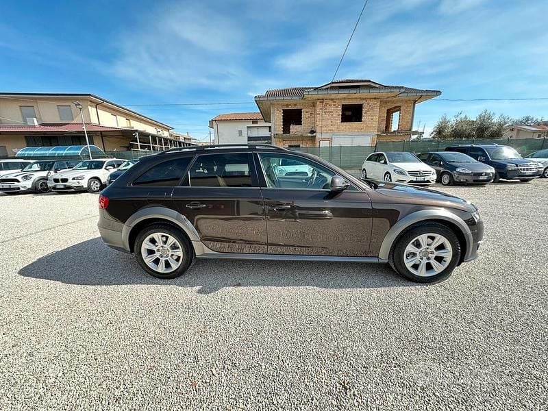 Usata Audi A4 Allroad 170 CV (125 kW) 2009 Beige Station wagon