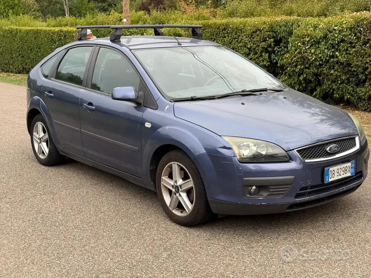 Usata Ford Focus 90 CV (66 kW) 2006 Bluazzurro Berlina