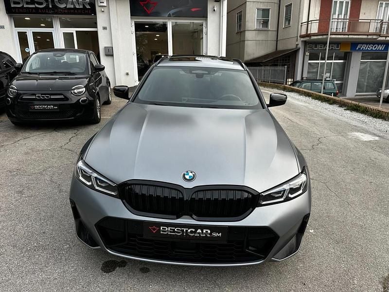 Usata BMW 320e M Sport 190 CV (139 kW) 2024 Grigio Station wagon