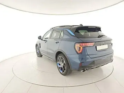 Begagnad Lynk & Co 01 261 HK (191 kW) 2023 Blå SUV