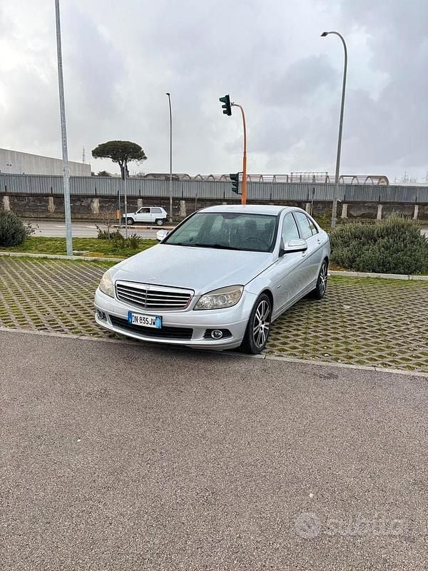Grigio Usata 2008 Mercedes C220 AMG Berlina | 3800 € (Super prezzo) - Immagine 1/4