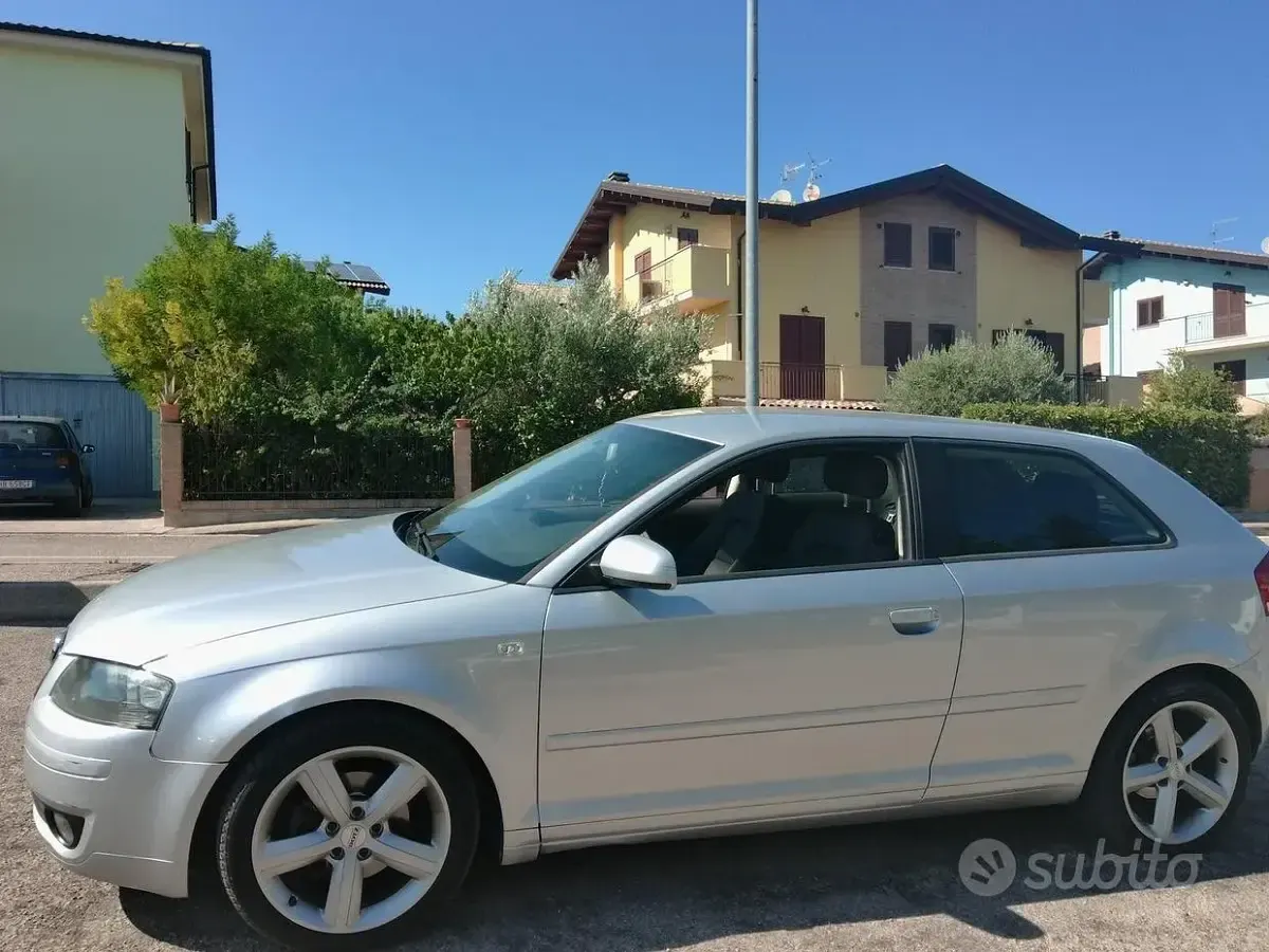 Usata Audi A3 140 CV (102 kW) 2003 Grigio Utilitaria