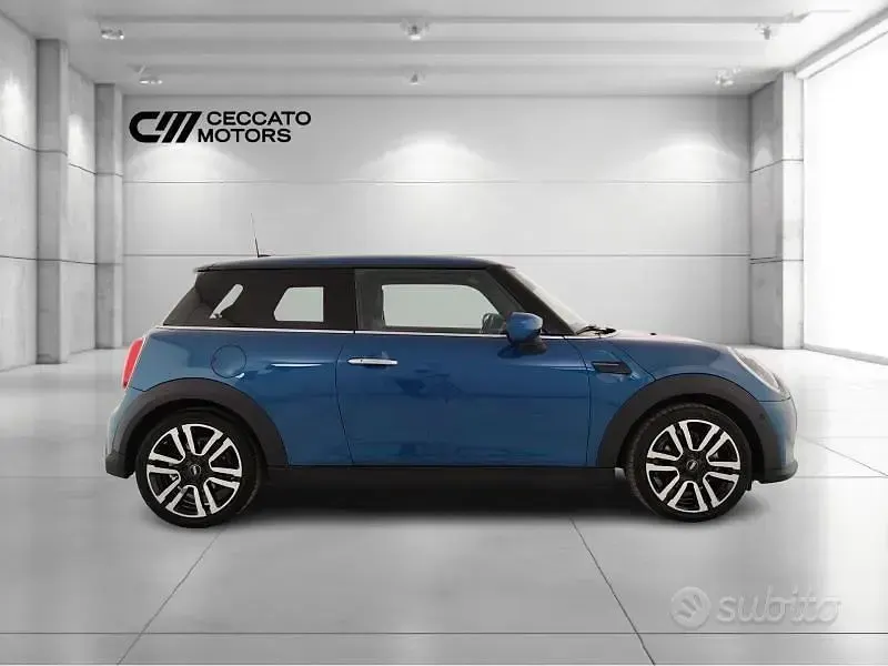 Usata Mini Cooper 136 CV (100 kW) 2022 Blu Utilitaria