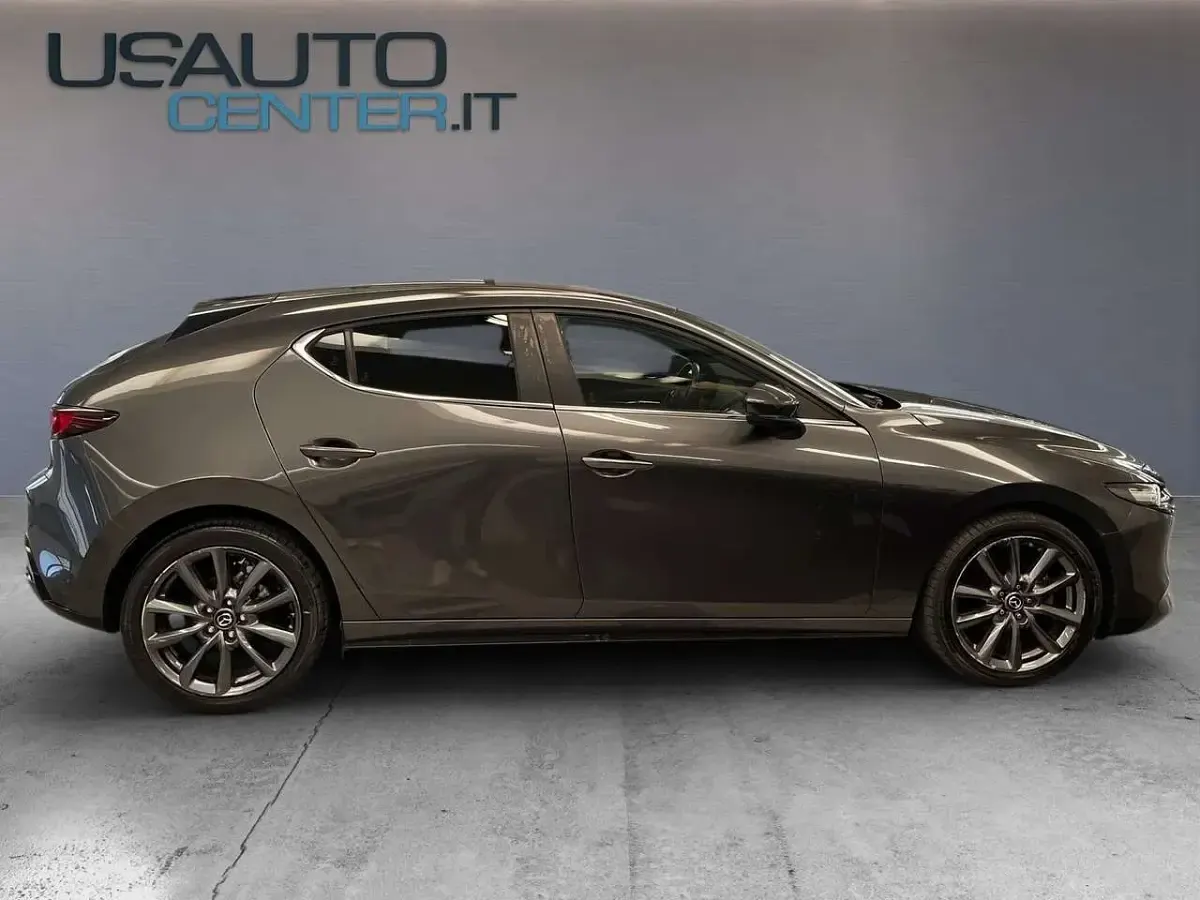Usata Mazda 3 Exclusive 150 CV (110 kW) 2021 Grigio Berlina