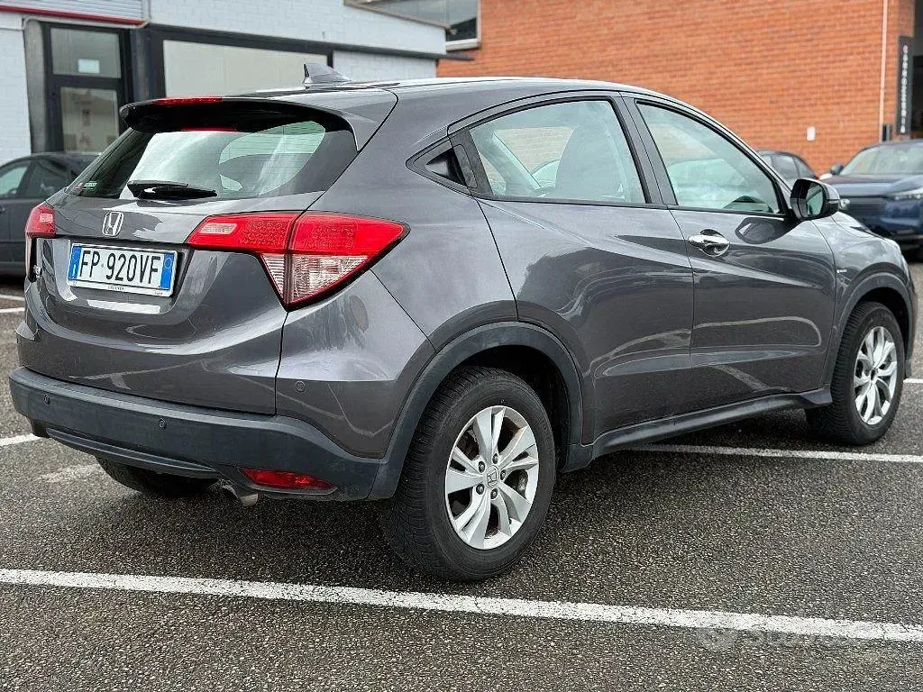 Usata Honda HR-V Elegance 131 CV (96 kW) 2018 Grigio SUV
