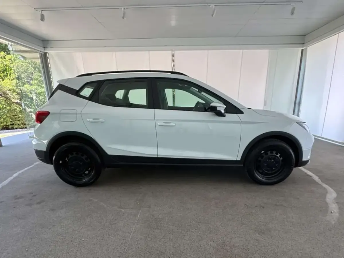 Usata Seat Arona Reference 95 CV (69 kW) 2025 Grigio SUV