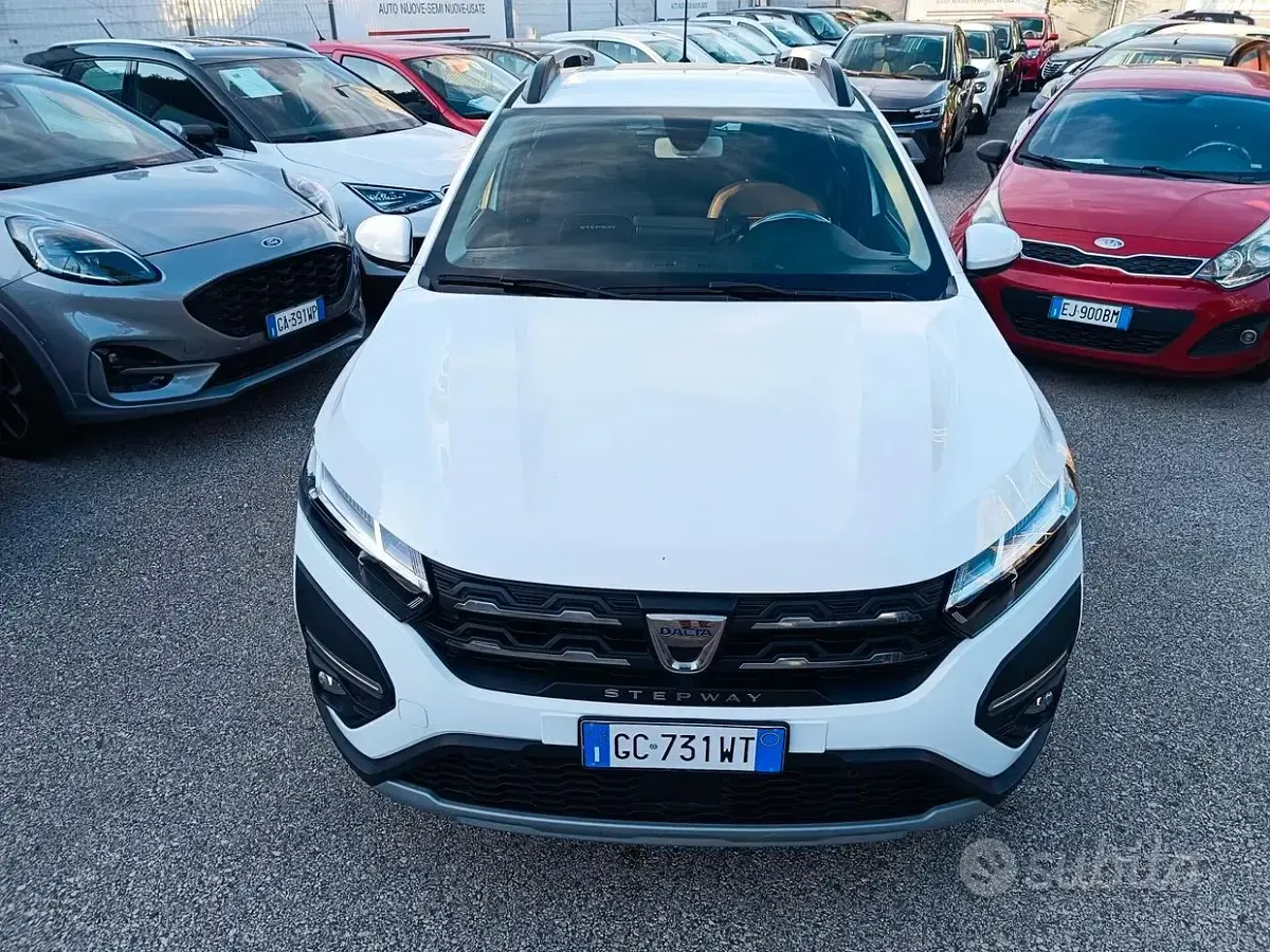Usata Dacia Sandero Comfort 101 CV (74 kW) 2021 Bianco SUV