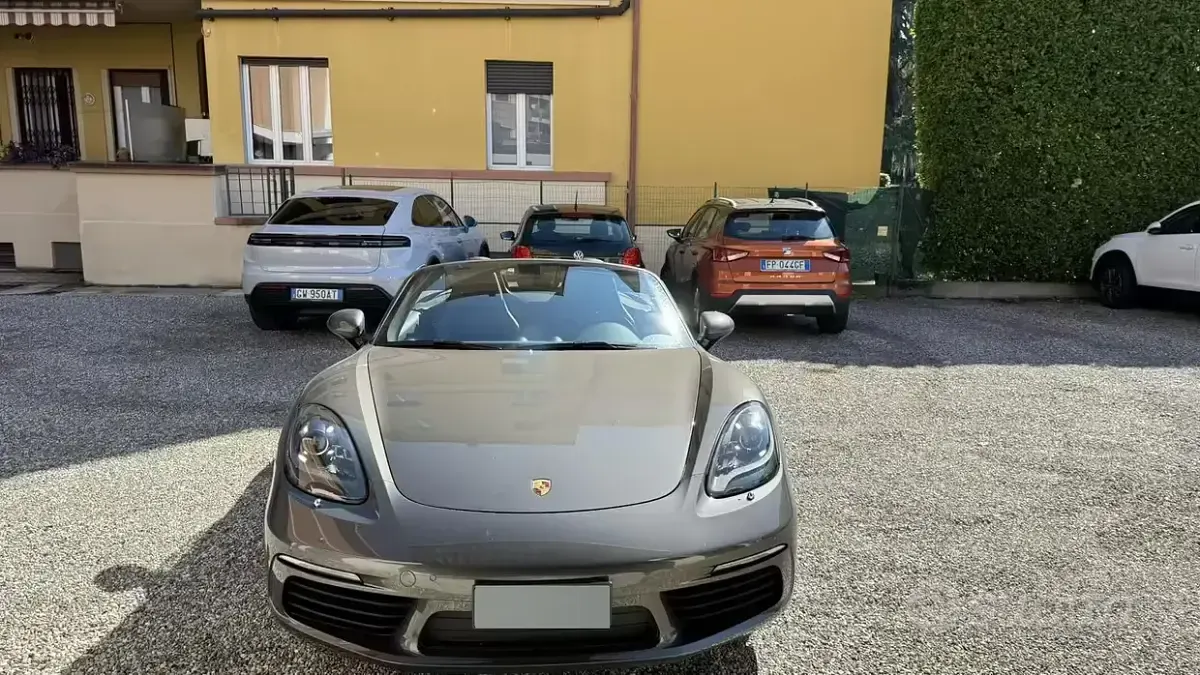 Usata Porsche 718 Boxster 300 CV (220 kW) 2019 Grigio Cabrio