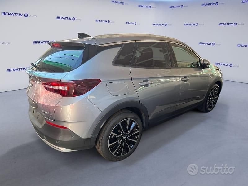 Usata Opel Grandland X 200 CV (147 kW) 2020 Quartz grey  vernice metalliz SUV