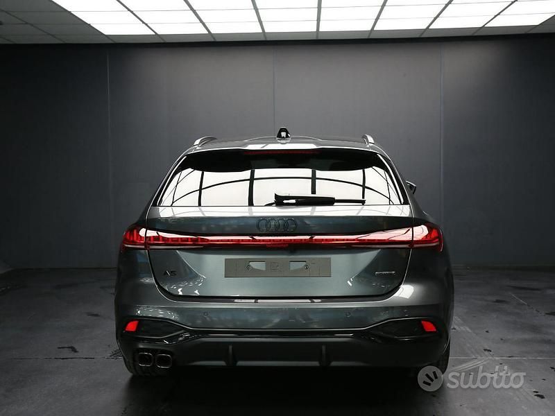 Nouvelle Audi A5 Design 204 ch (150 kW) 2025 Gris Break