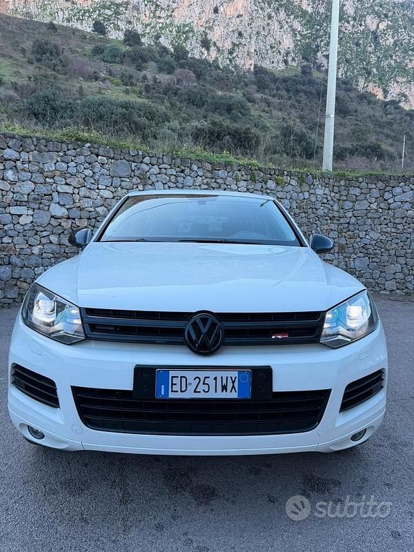Usata VW Touareg 249 CV (183 kW) 2011 Bianco SUV