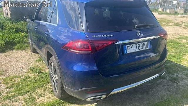 Usata Mercedes GLE300 245 CV (180 kW) 2019 Blu/azzurro SUV