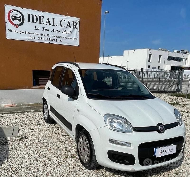 Usata Fiat Panda Lounge 69 CV (50 kW) 2014 Beige Utilitaria