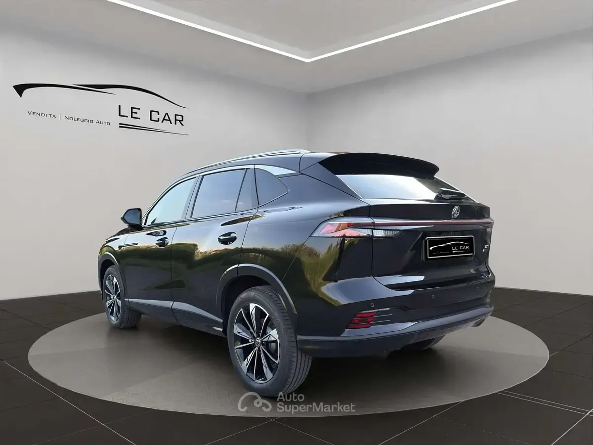 Nuova MG HS Luxury 224 CV (164 kW) 2026 Nero SUV