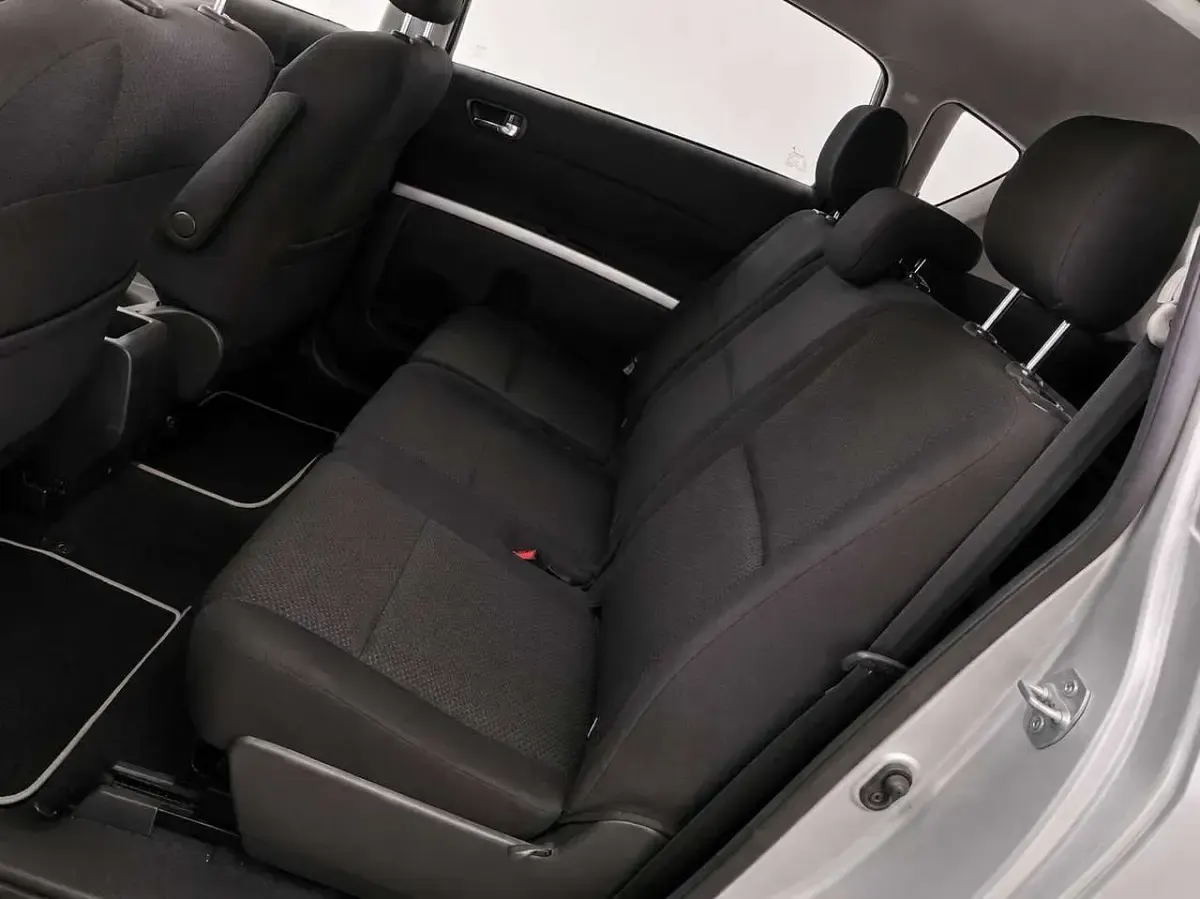 Usata Opel Meriva 101 CV (74 kW) 2013 Argento Monovolume