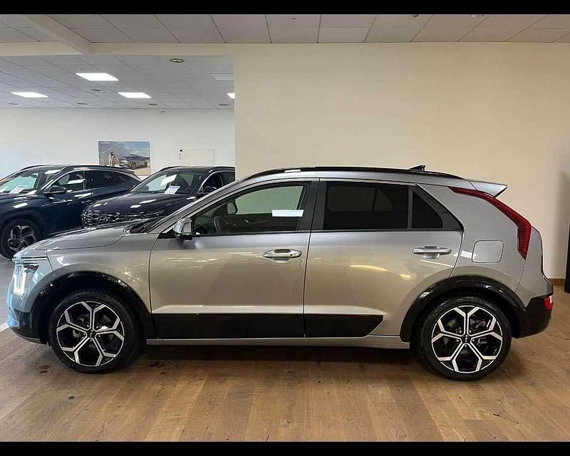 Usata Kia Niro Style 105 CV (77 kW) 2023 Argento SUV