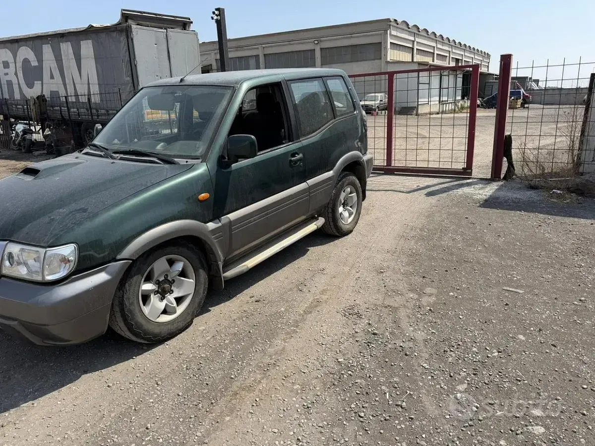 Usata Nissan Terrano 154 CV (113 kW) 2003 Verde SUV