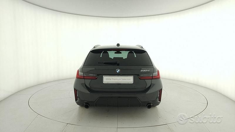 Usata BMW 330 M Sport 286 CV (210 kW) 2023 Grigio Station wagon