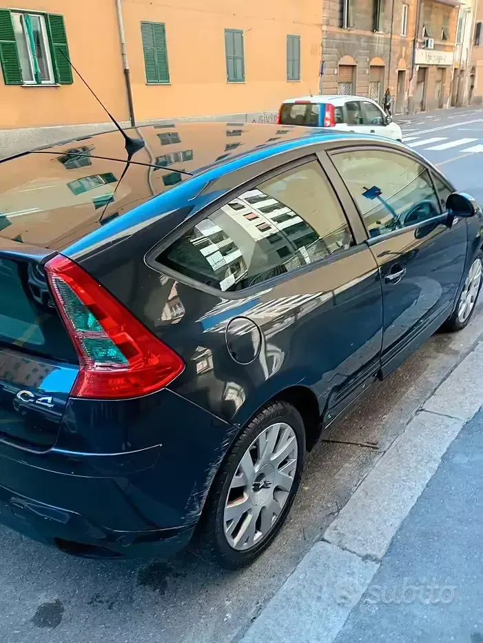 Usata Citroën C4 88 CV (64 kW) 2005 Marrone Coupé