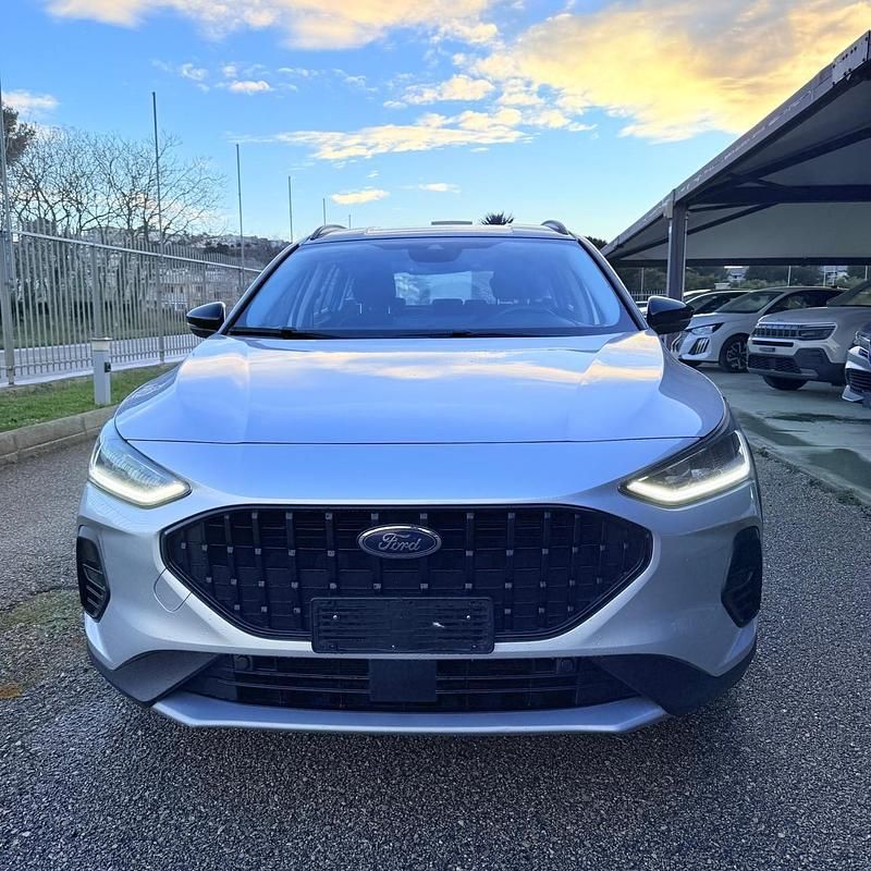 Usata Ford Focus Active 115 CV (84 kW) 2023 Argento Station wagon