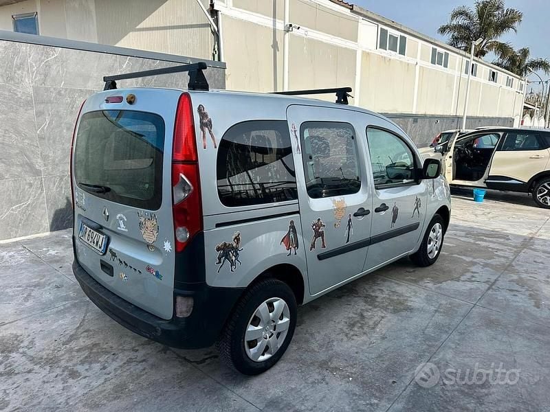 Usata Renault Kangoo Dynamique 85 CV (62 kW) 2008 Bianco Monovolume