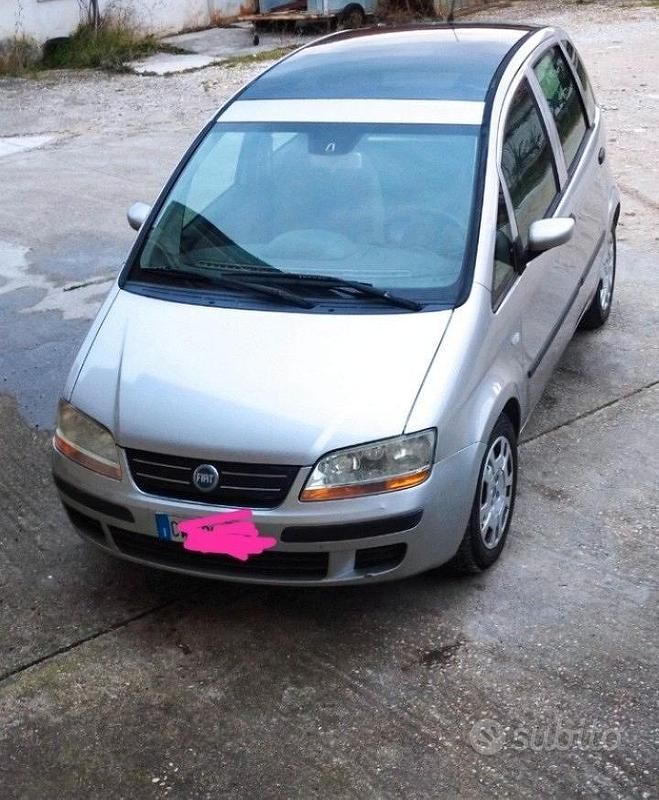 Usata 2005 Fiat Idea Monovolume | 700 € (Super prezzo) - Immagine 1/4