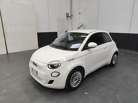 Usata Fiat 500e Action 69 kW (95 CV) 2022 Bianco Utilitaria