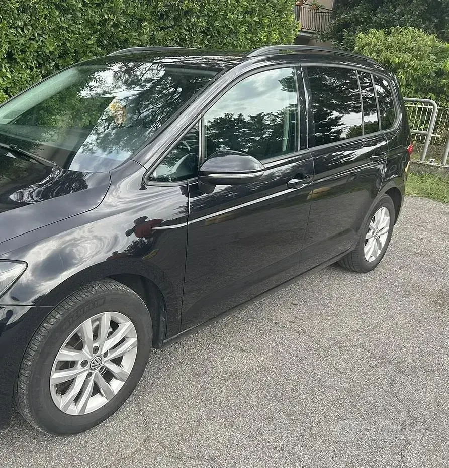 Usata VW Touran 150 CV (110 kW) 2017 Nero Monovolume