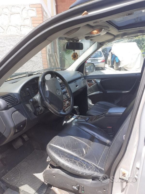 Usata Mercedes ML270 2000 Grigio SUV