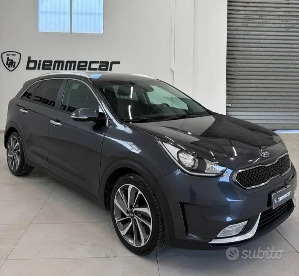 Usata Kia Niro 105 CV (77 kW) 2017 Bluazzurro SUV