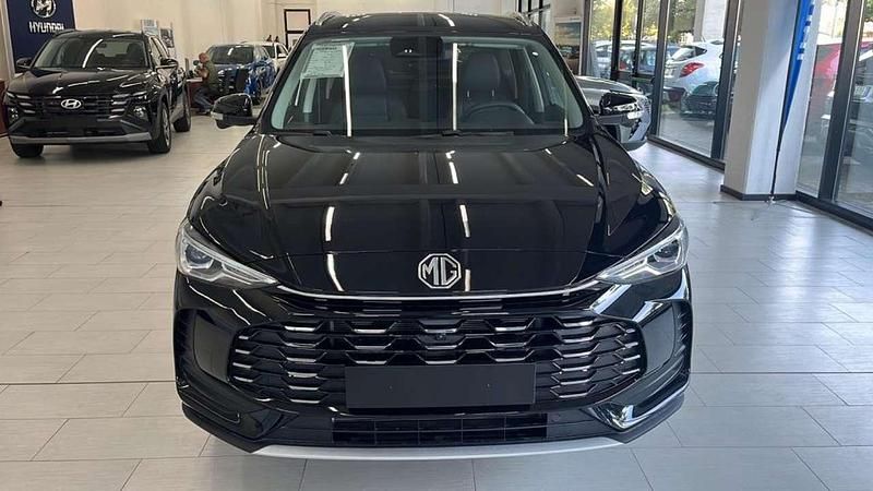 Usata MG ZS Comfort 197 CV (144 kW) 2024 Vari colori Berlina