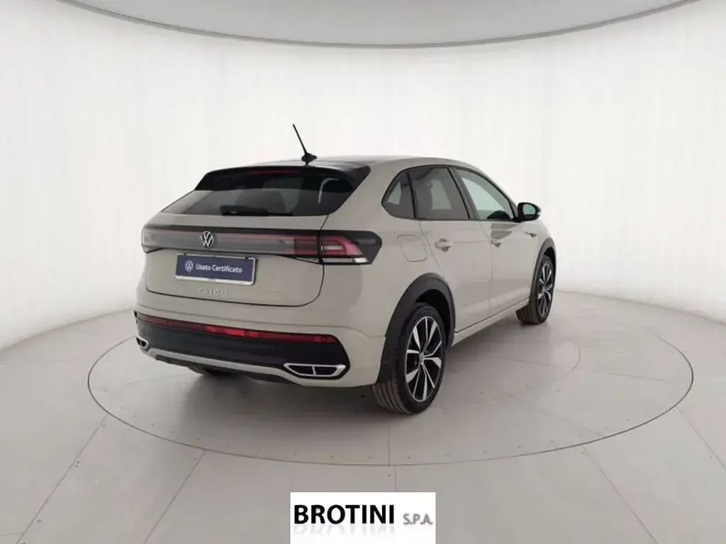 Käytetty VW Taigo R-line 150 HP (110 kW) 2023 Harmaa Katumaasturi