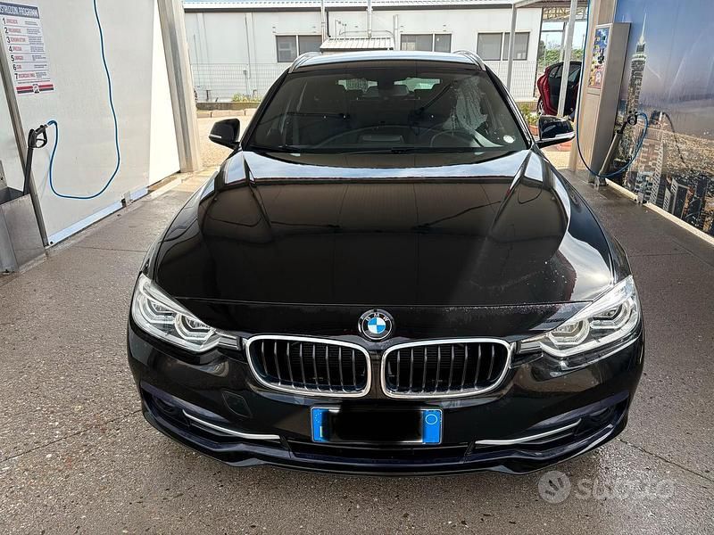 Usata BMW 316 Sport Line 116 CV (85 kW) 2015 Nero Station wagon