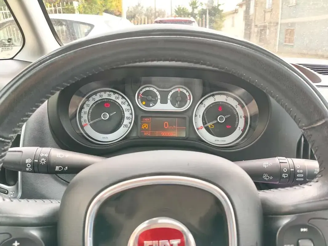 Usata Fiat 500L 105 CV (77 kW) 2014 Argento Monovolume