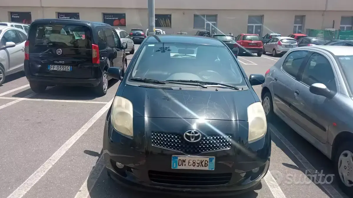 Usata Toyota Yaris 90 CV (66 kW) 2008 Nero Utilitaria