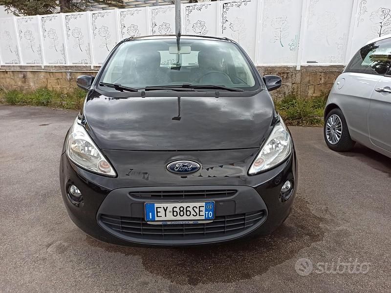 Usata Ford Ka 69 CV (50 kW) 2015 Nero Berlina