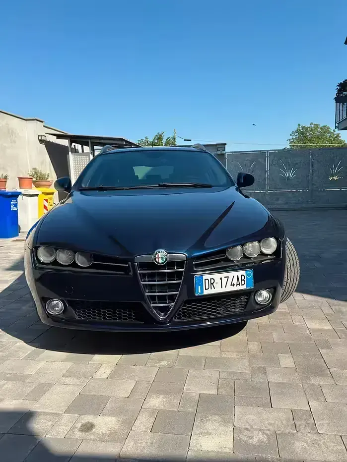 Usata Alfa Romeo 159 Exclusive 209 CV (153 kW) 2008 Blu Station wagon