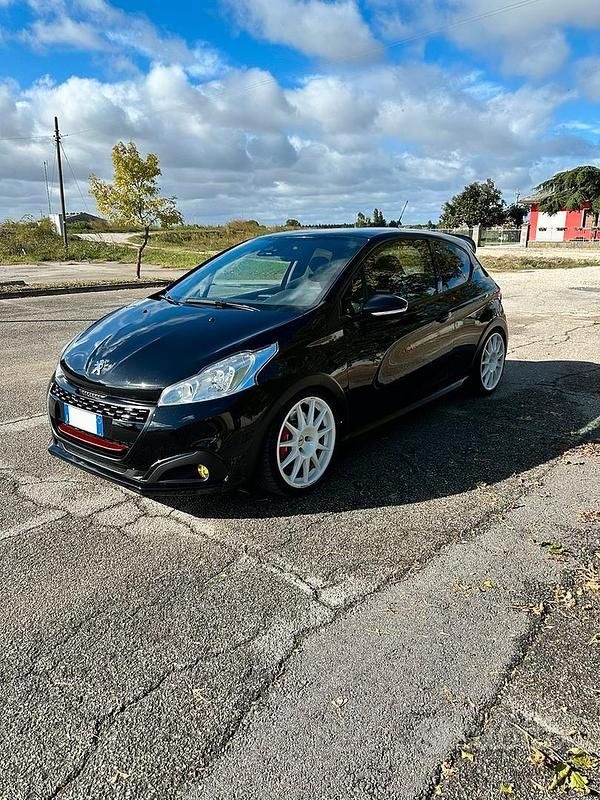 Usata 2017 Peugeot 208 GTi Due volumi | 17.000 € - Immagine 1/4
