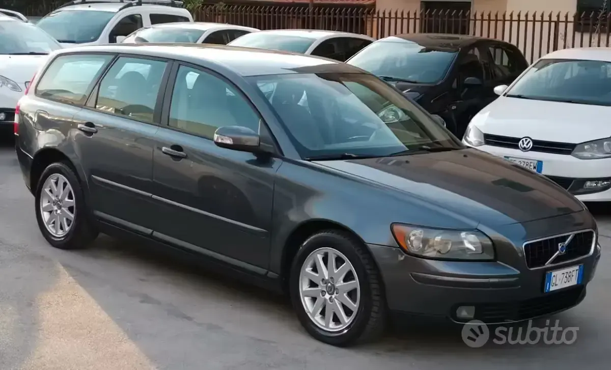 Usata Volvo V50 109 CV (80 kW) 2007 Nero Station wagon