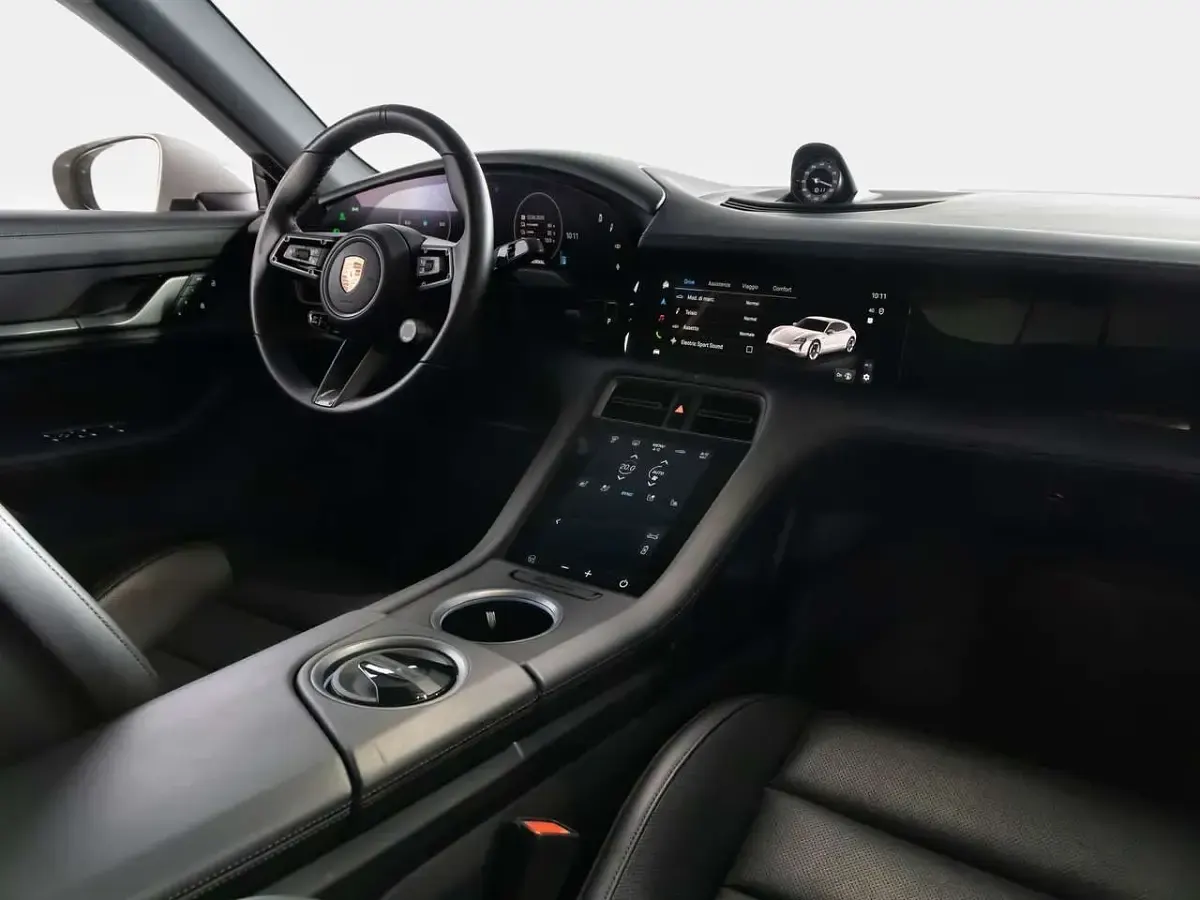 Usata Porsche Taycan Sport Turismo Performance Package 119 kW (163 CV) 2024 Gesso Station wagon