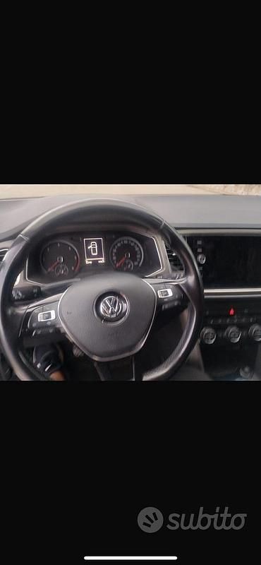 Usata VW T-Roc 116 CV (85 kW) 2020 Blu SUV